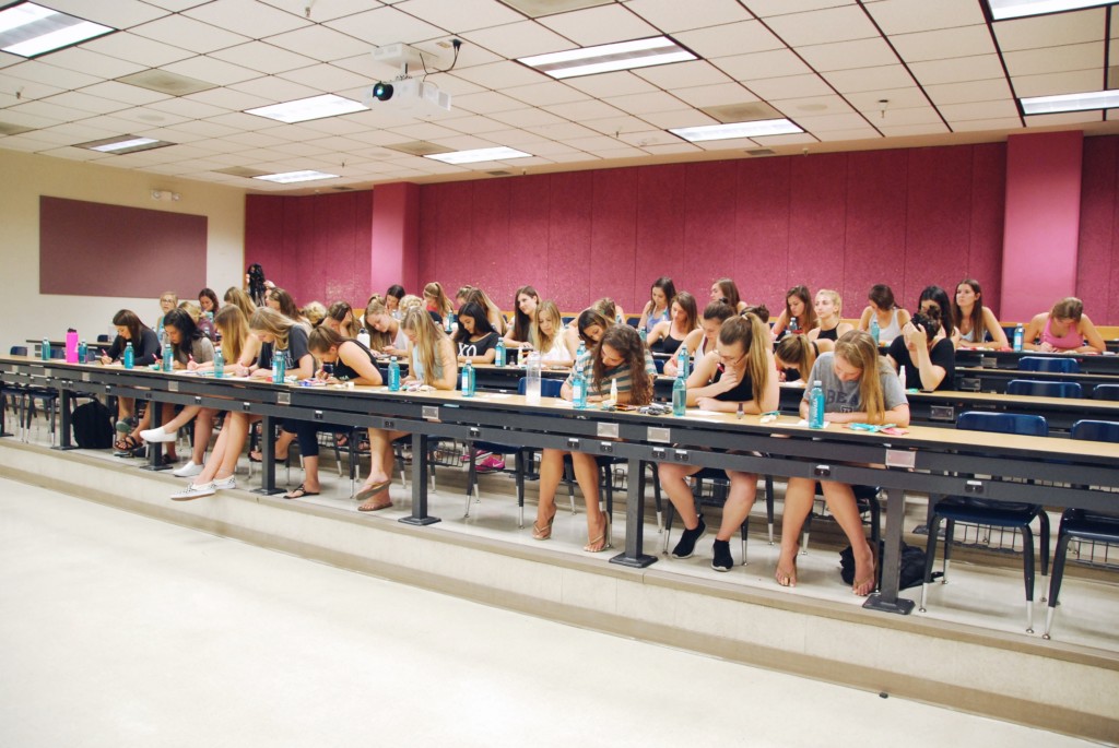 the strong movement strong girl workshop sorority programming panhellenic arizona2