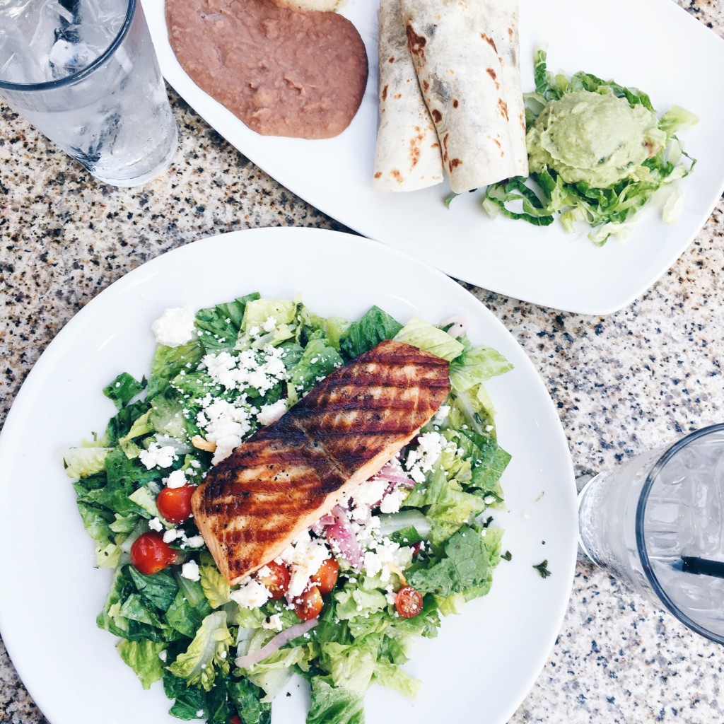 glorias-restaurant-austin-the-district-strong-movement-strong-girl-nutrition-min