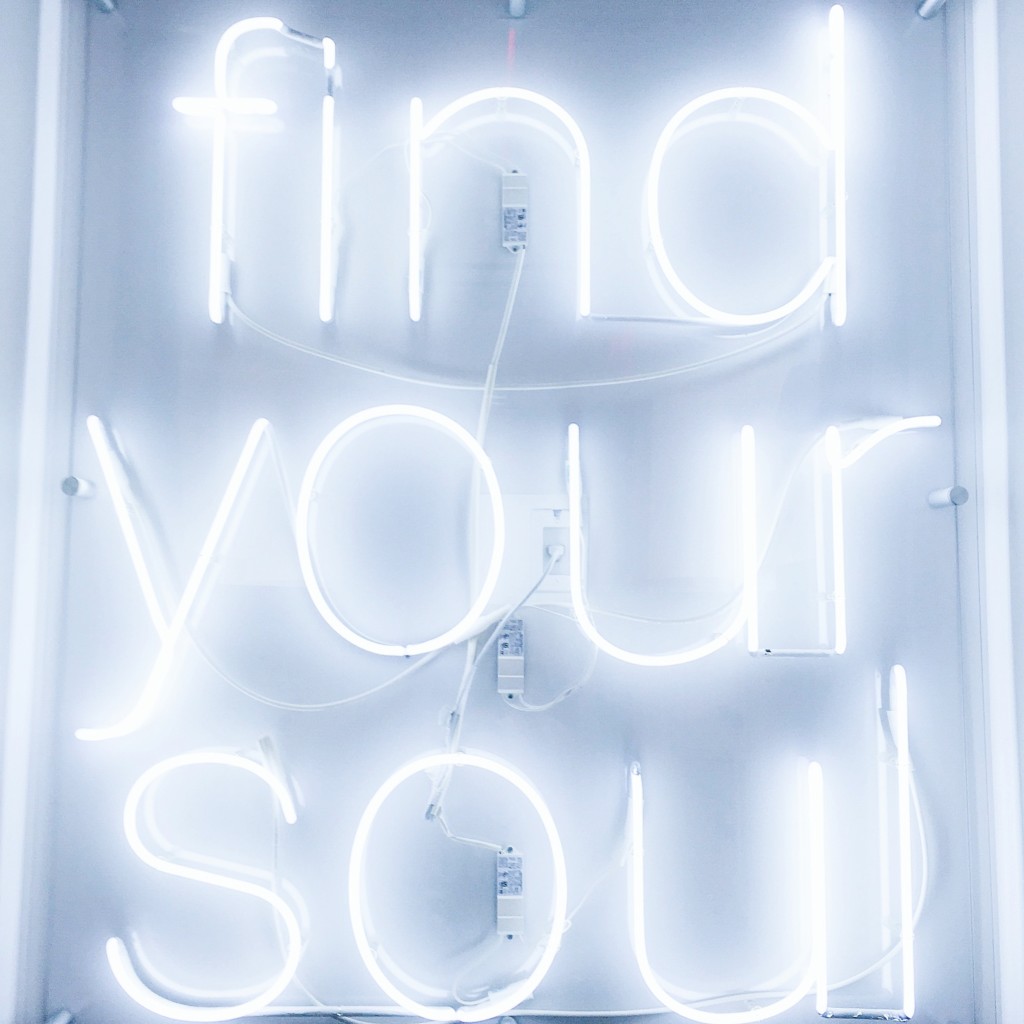 strong girl guide to spin class find your soul soulcycle mantra positive affirmations-min